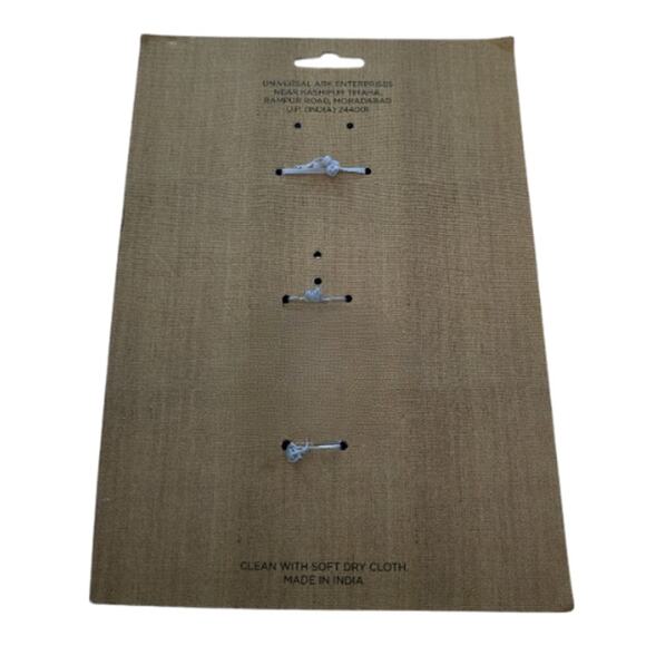 Sweet Street Bat Bottle Opener & Stopper Set Silver Halloween Bar NEW - Picture 2 of 2